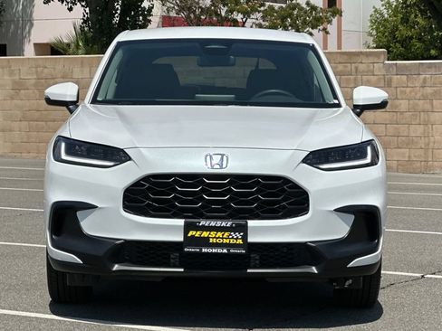 Certified 2026 Honda HR-V LX image 9