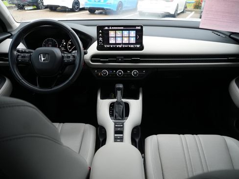 Used 2024 Honda HR-V EX-L image 17