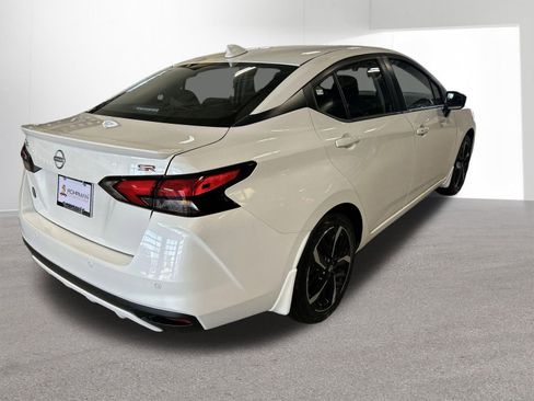 New 2025 Nissan Versa SR w/ Trunk Package image 39