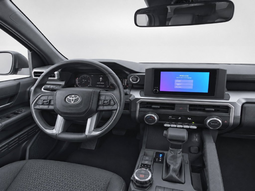 Used 2025 Toyota 4Runner SR5 AWD/4WD image 24