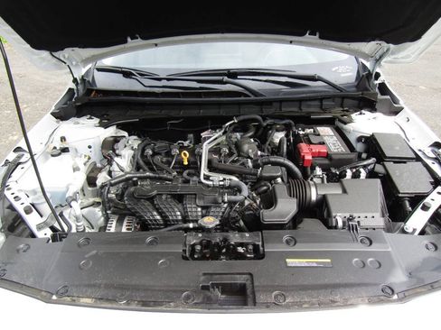 Used 2024 Nissan Altima 2.5 S FWD image 25