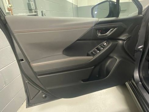 Used 2024 Subaru Crosstrek 2.5i Limited AWD/4WD image 6