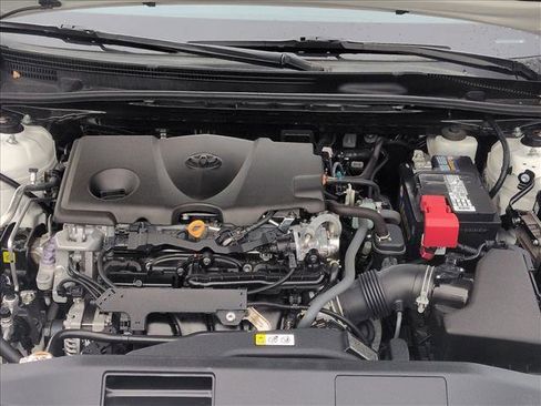 Used 2021 Toyota Camry SE w/ Carpet Mat Package (TMS) image 22