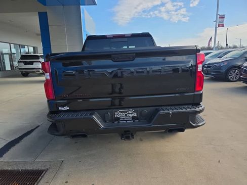 Used 2022 Chevrolet Silverado 1500 RST w/ Redline Edition image 9