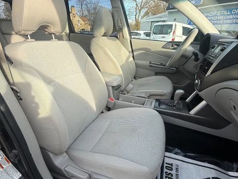 Used 2011 Subaru Forester 2.5X Premium w/ All-Weather Pkg image 14