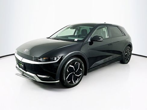 Used 2024 Hyundai Ioniq 5 SEL image 3