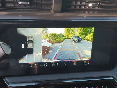 Used 2024 GMC Sierra 2500 AT4 w/ AT4 Premium Plus Package AWD/4WD image 22