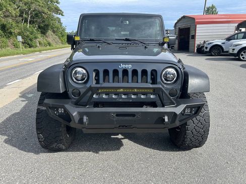 Used 2017 Jeep Wrangler Unlimited Sport w/ Quick Order Package 24S AWD/4WD image 6