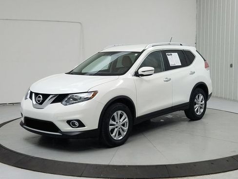Used 2016 Nissan Rogue SV FWD image 3