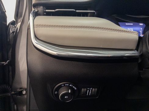 Used 2022 Jeep Compass Limited image 29