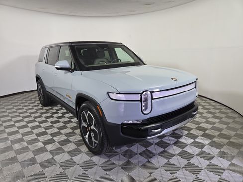 Used 2024 Rivian R1S Adventure Quad AWD/4WD image 7