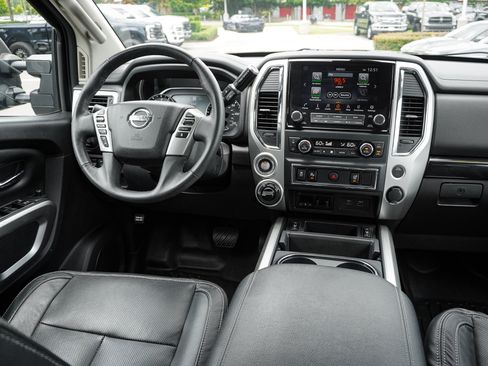Used 2021 Nissan Titan SV w/ SV Convenience Package AWD/4WD image 28