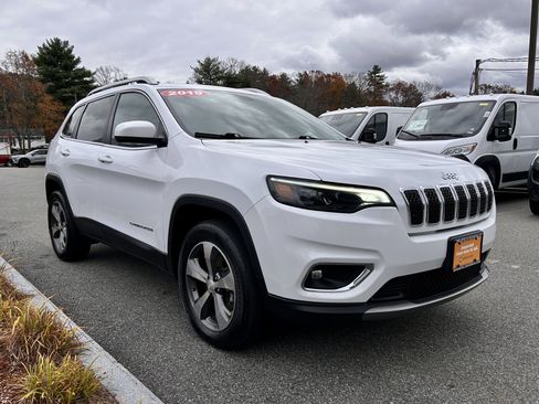 Used 2019 Jeep Cherokee Limited AWD/4WD image 17