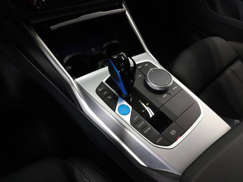 Used 2023 BMW i4 eDrive40 w/ Premium Package RWD image 32