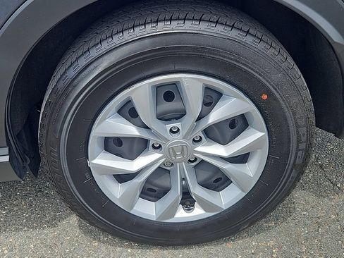 Used 2024 Honda CR-V LX image 8