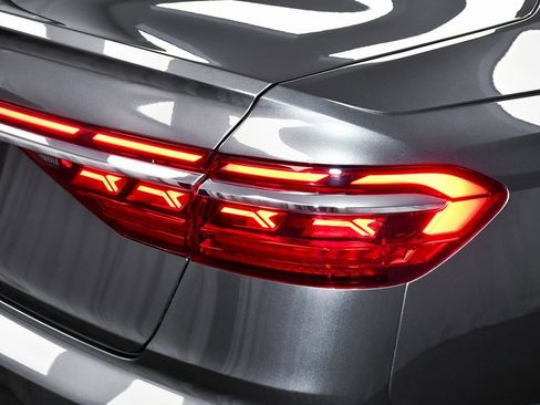 Used 2023 Audi S8 image 98