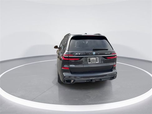 Used 2023 BMW X7 xDrive40i w/ Executive Package image 7
