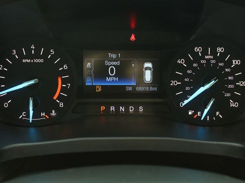 Used 2019 Ford Explorer 4WD w/ Class III Trailer Tow Package image 15