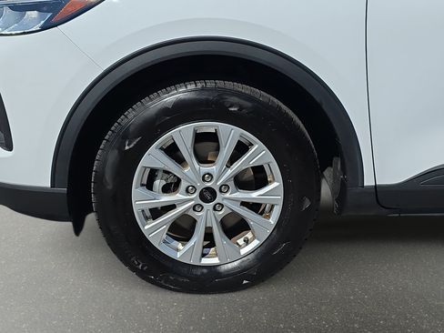Used 2024 Ford Escape Active AWD/4WD image 30