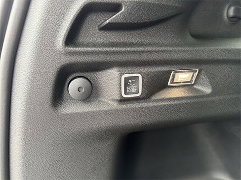 New 2025 Jeep Grand Cherokee L Limited image 19