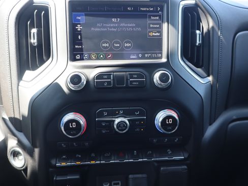 Used 2019 GMC Sierra 1500 Denali w/ Technology Package AWD/4WD image 17