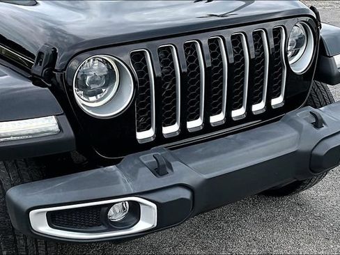 Used 2023 Jeep Gladiator Overland w/ Popular Equipment Package AWD/4WD image 34