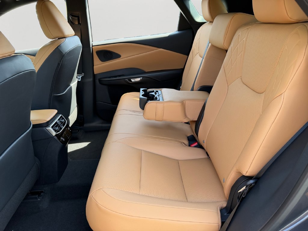 New 2026 Lexus RX 350h AWD/4WD image 8