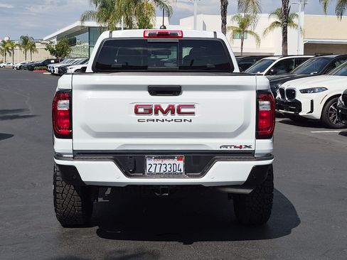 Used 2024 GMC Canyon AT4X AWD/4WD image 9