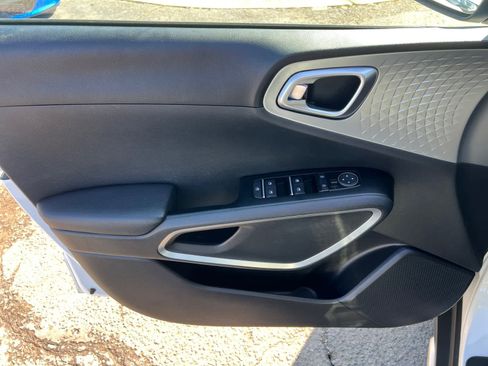 Used 2020 Kia Soul X-Line image 18
