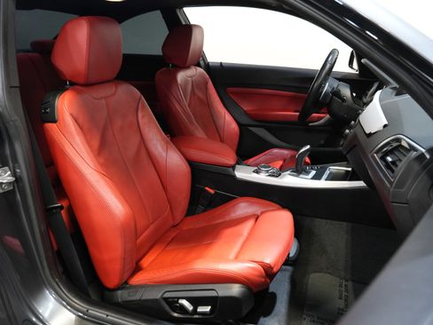 Used 2018 BMW M240i Coupe image 28