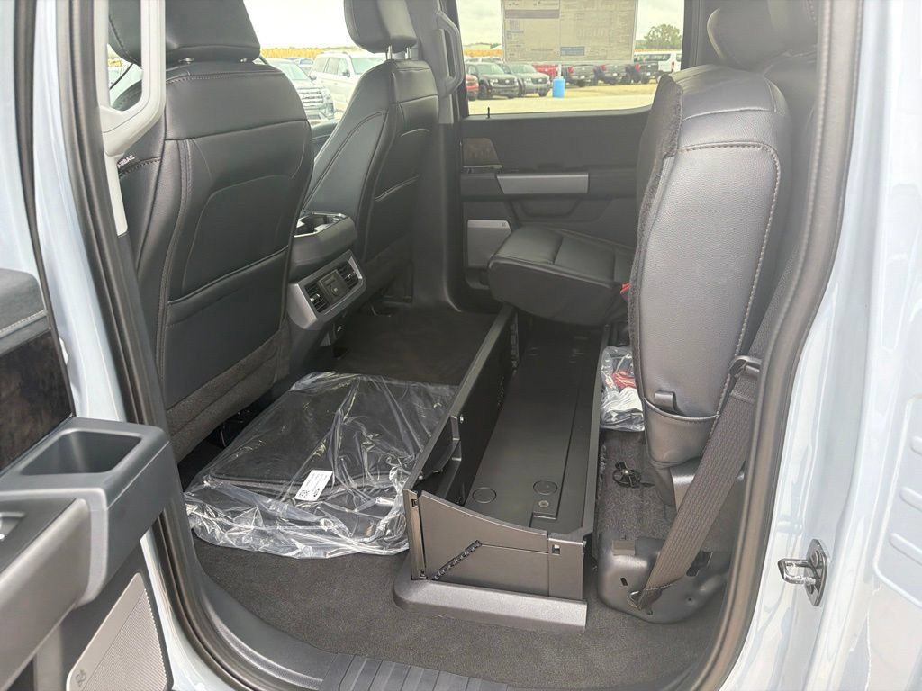 New 2026 Ford F350 Lariat w/ Lariat Premium Package AWD/4WD image 26