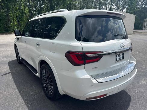 Used 2024 INFINITI QX80 Sensory AWD/4WD image 8