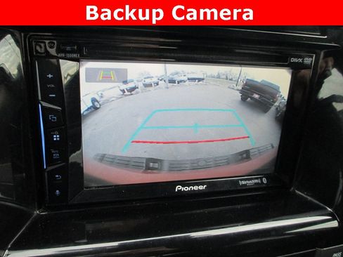 Used 2018 Toyota Tundra SR5 w/ TRD Off Road Package image 15