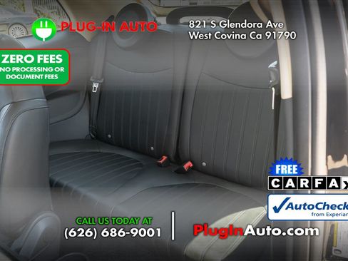 Used 2012 FIAT 500 Lounge w/ Luxury Leather Pkg FWD image 12