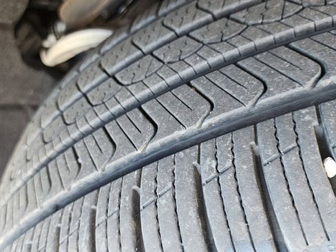 Used 2019 Chevrolet Silverado 1500 High Country image 13