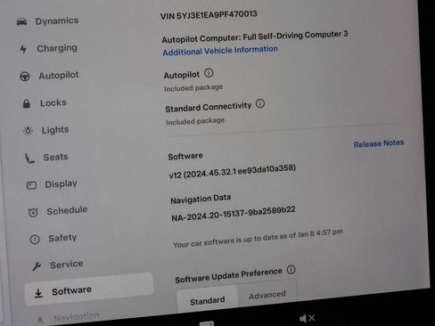 Used 2023 Tesla Model 3 Standard Range image 29