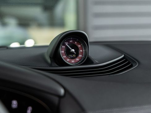 New 2026 Porsche Taycan Turbo AWD/4WD image 31