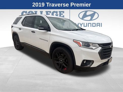 Used 2019 Chevrolet Traverse Premier w/ Redline Edition image 1