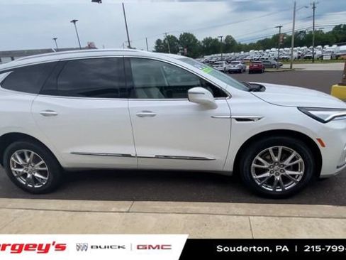 Certified 2024 Buick Enclave Essence w/ Experience Buick Package AWD/4WD image 11