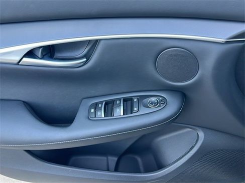 Certified 2025 INFINITI QX50 Pure image 25