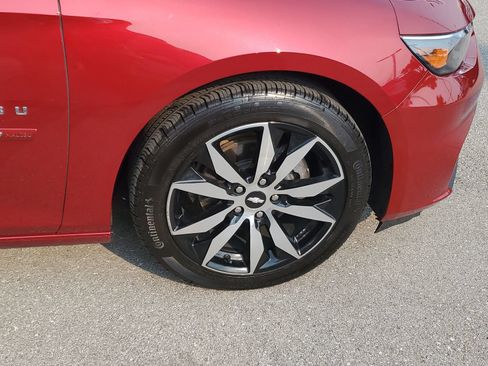 Used 2017 Chevrolet Malibu LT w/ Sport Package FWD image 6