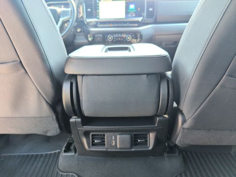 Used 2025 Chevrolet Silverado 2500 LT w/ Convenience Package AWD/4WD image 30