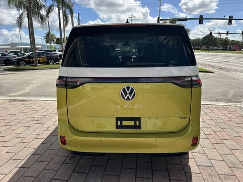 New 2025 Volkswagen ID. Buzz 1st Edition image 6