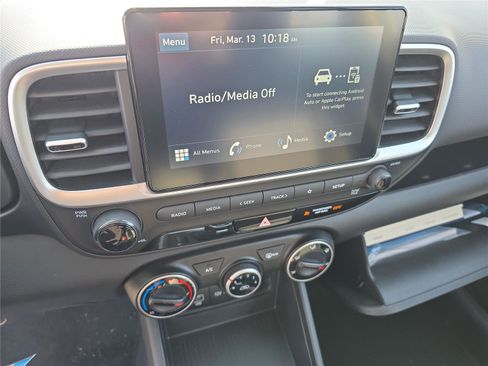 New 2026 Hyundai Venue SE image 24