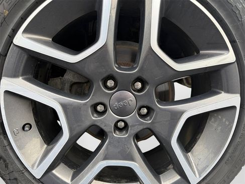 Used 2020 Jeep Renegade Limited w/ UConnect 8.4 Nav Group image 20