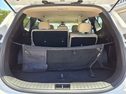 Used 2023 Hyundai Santa Fe SE w/ Winter Weather Package FWD image 9