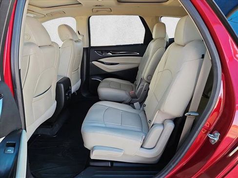 Used 2020 Buick Enclave Essence image 20