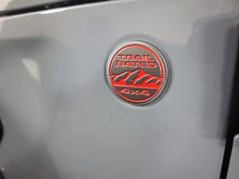 Used 2024 Jeep Wrangler Unlimited Rubicon image 10