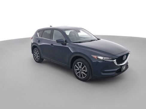 Used 2018 MAZDA CX-5 Touring w/ Preferred Equipment Package AWD/4WD image 3