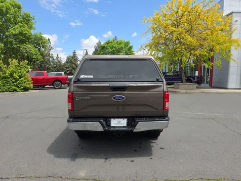 Used 2017 Ford F150 XLT AWD/4WD image 4